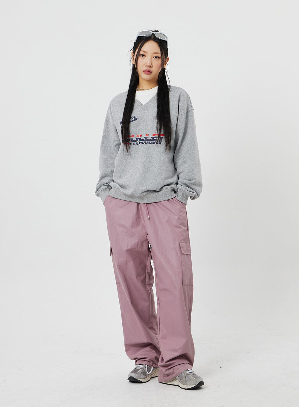 V-Neck Graphic Sweatshirt CF315