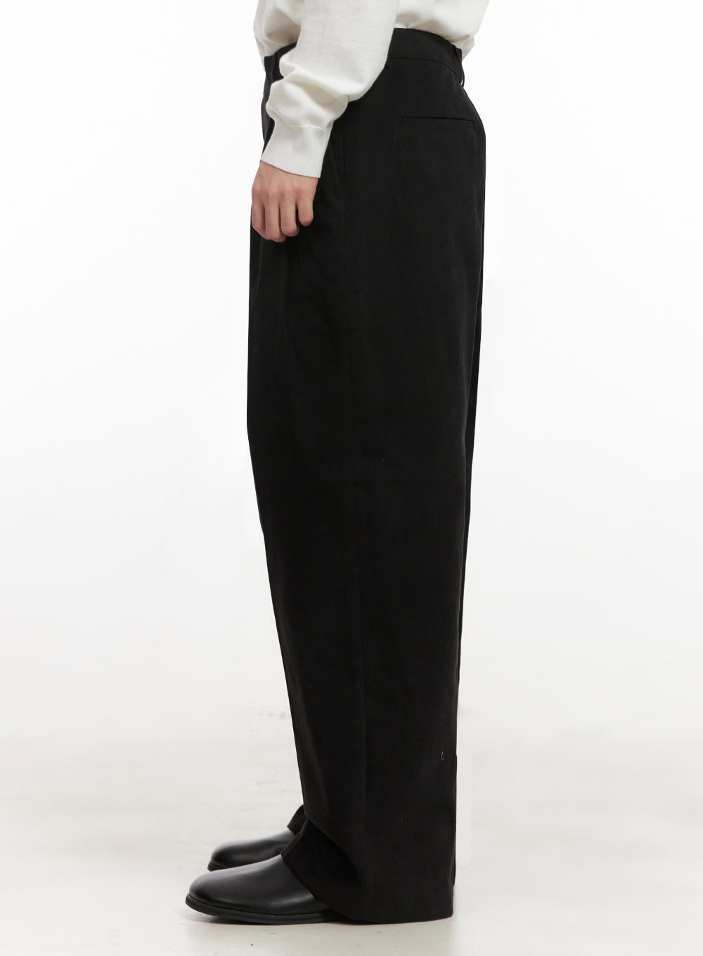 Men's Fleece Lined Wide-Fit Pintuck Pants IJ517