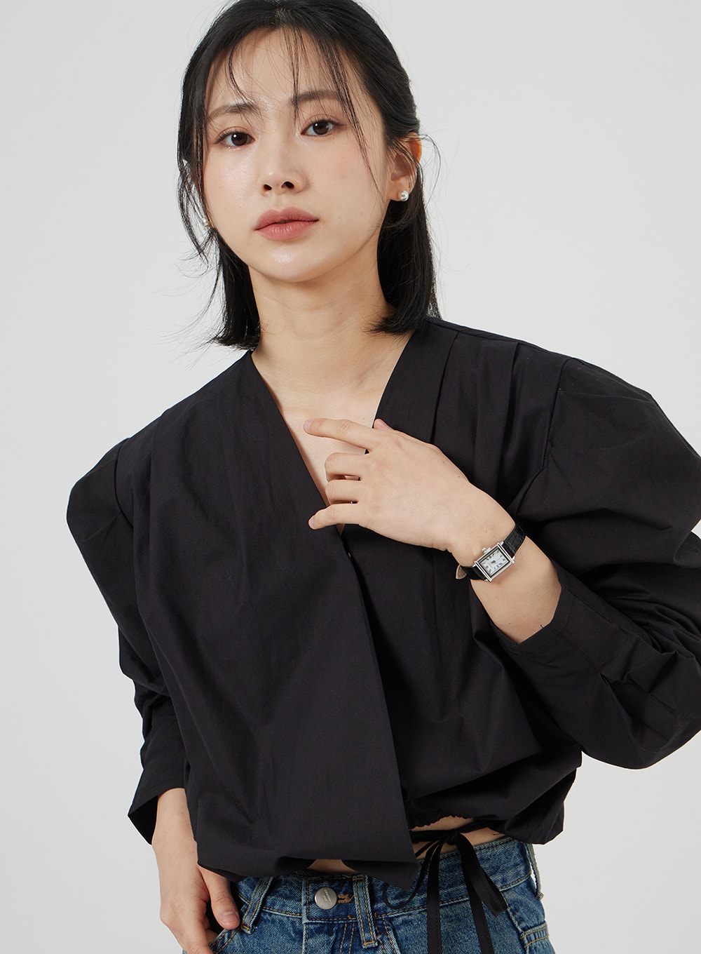 V-Neck Cropped Blouse OM303