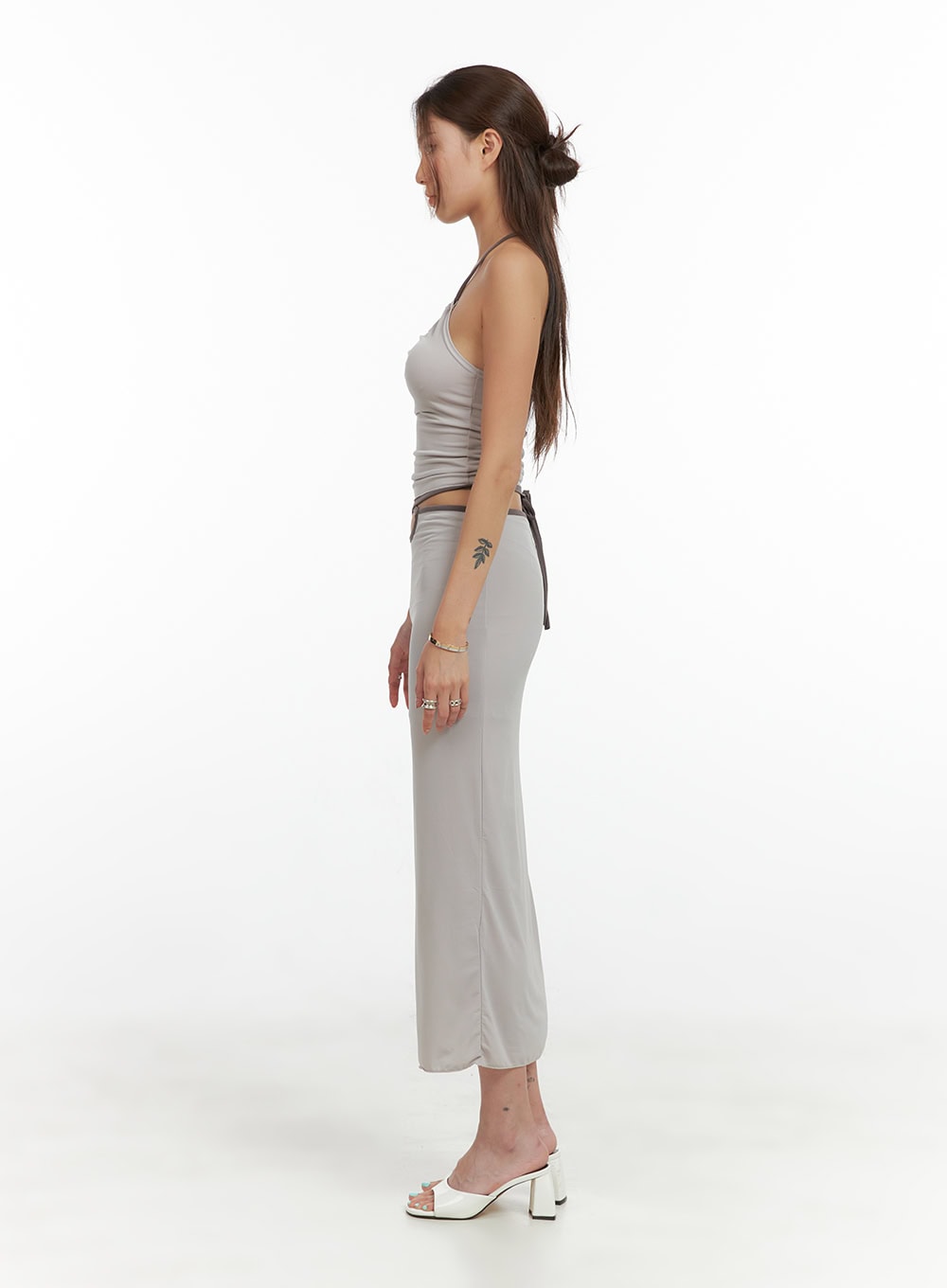 Contrasting Halter Strap Crop Top CL405