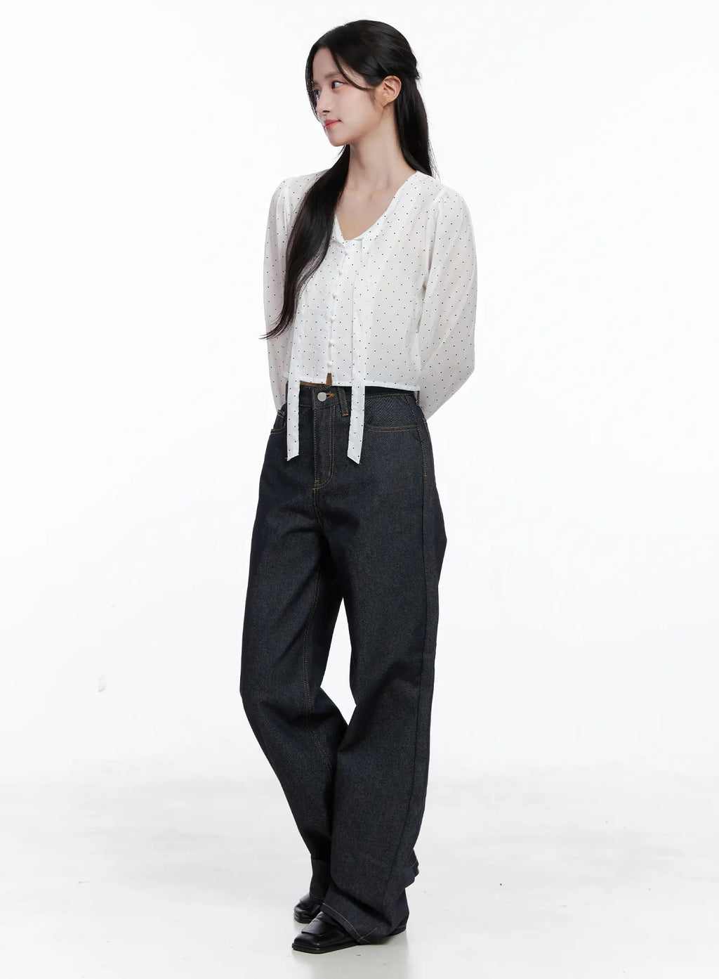 Reyna Non-Fade Relaxed Jeans CS519