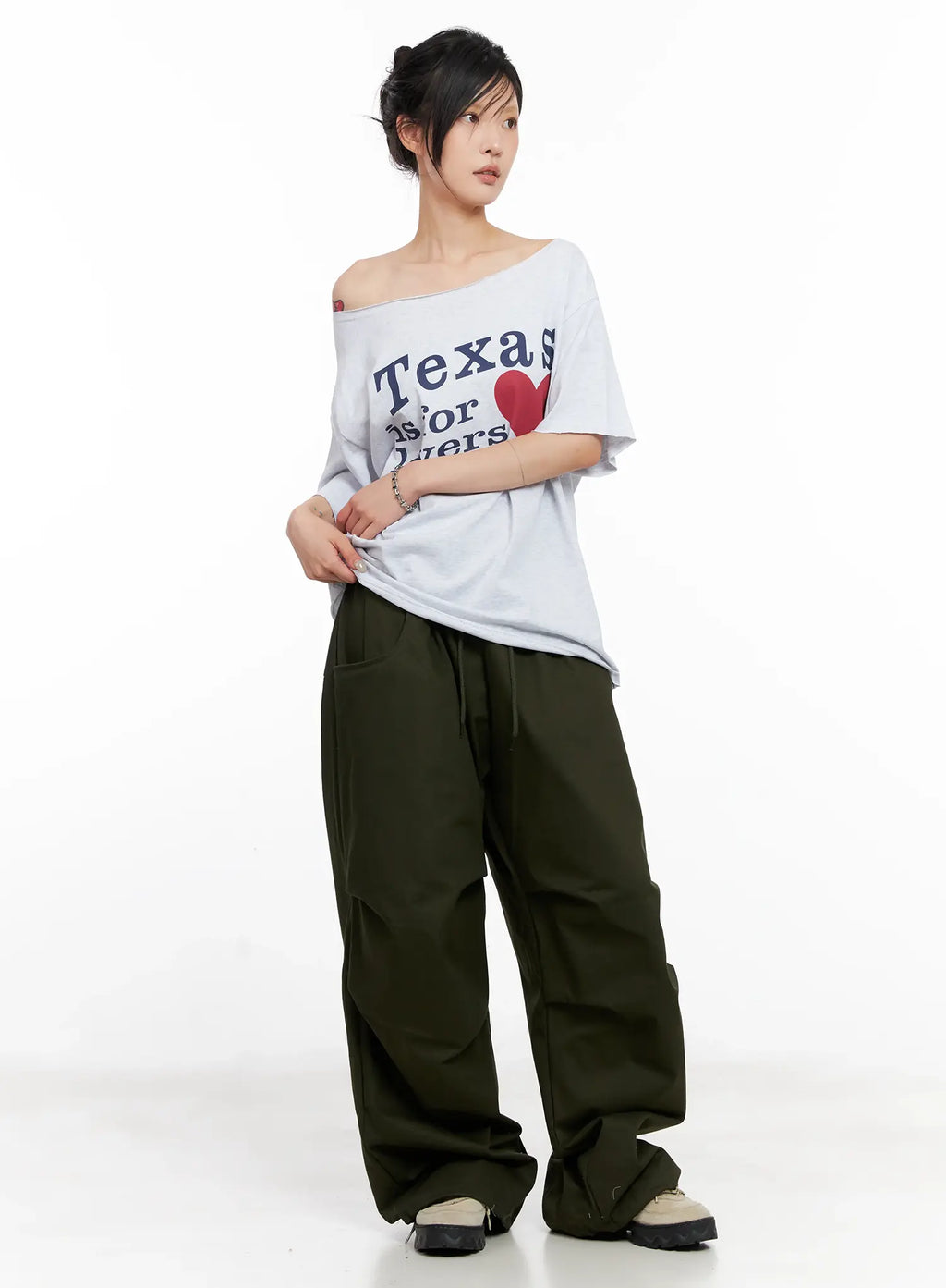 Off-Shoulder Relaxed-Fit Graphic Tee CL525