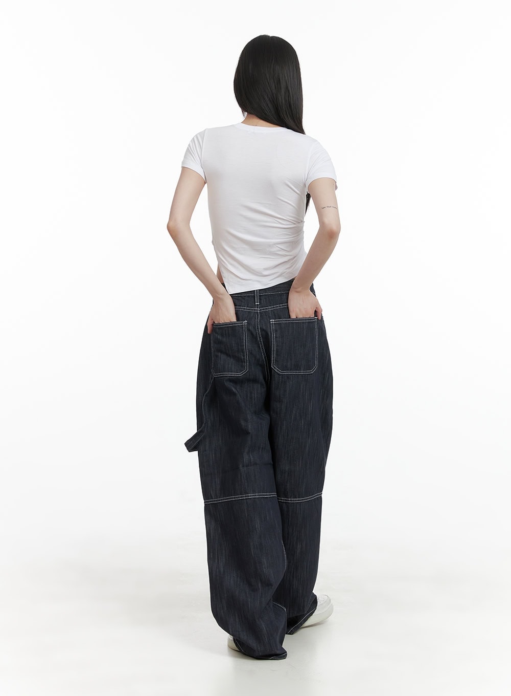 Low-Rise Strap Baggy Jeans CY414