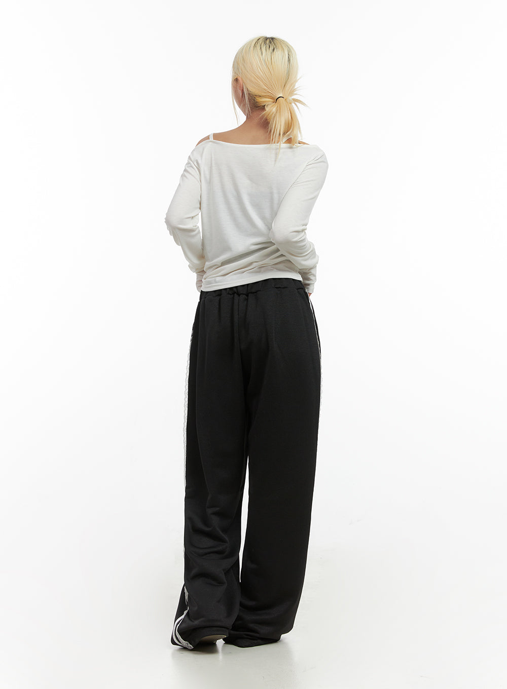 Chic Off Shoulder Letter Print Top  CO415