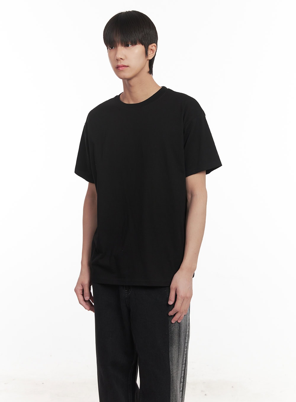 Men's Essential T-Shirt (Black) IM519