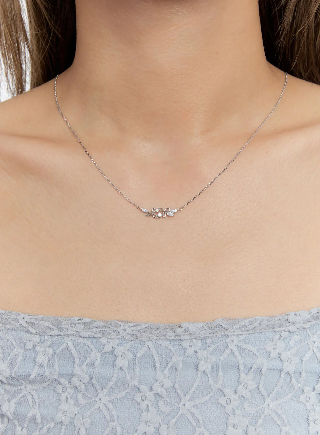 Trefoil Petal Necklace IS517