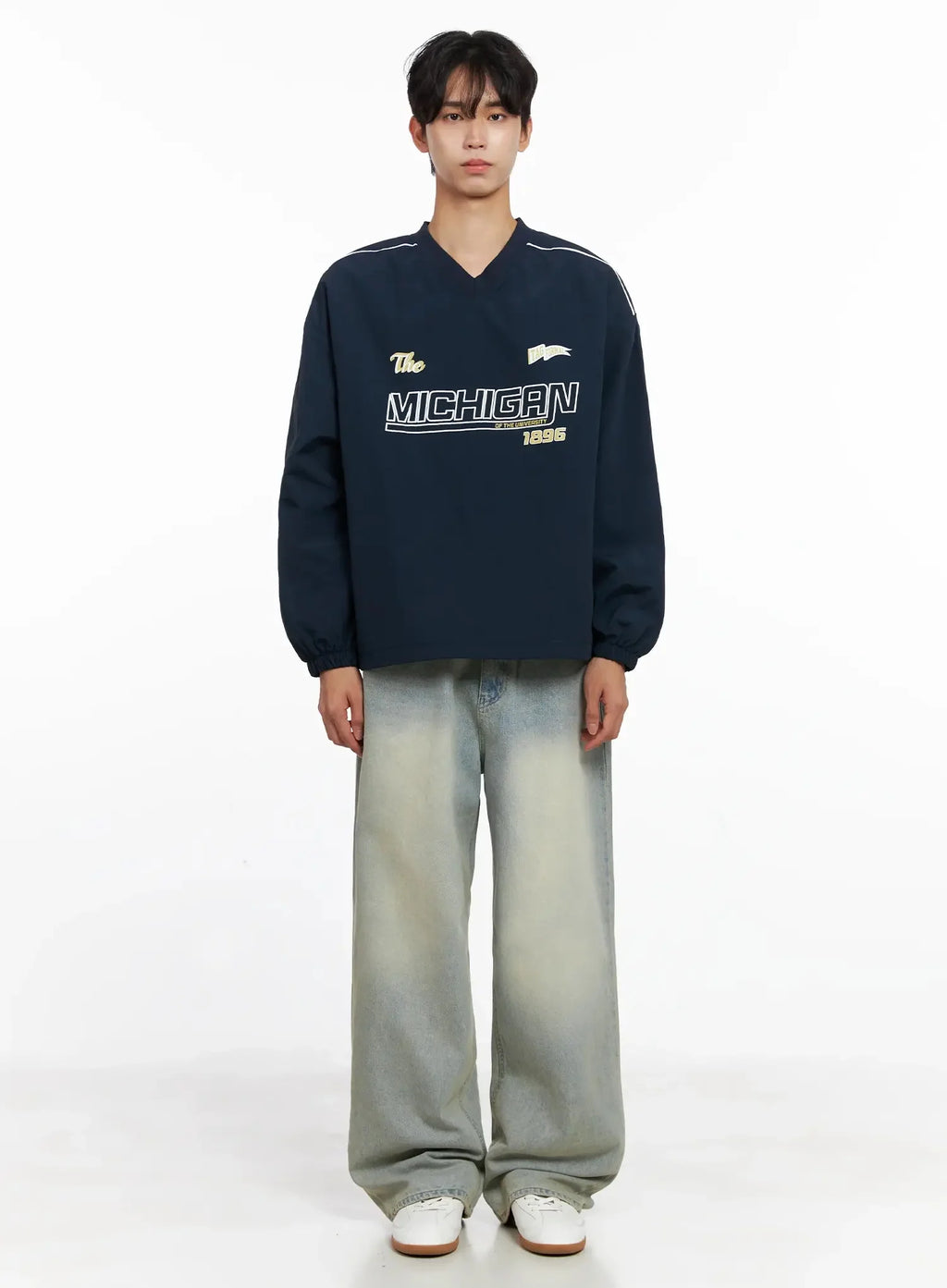 Men's V-Neck Lettering Windbreak Pullover IO517