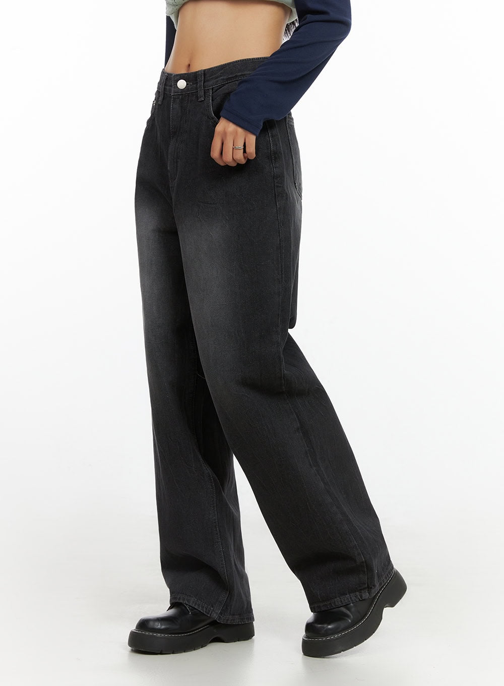 Haven Black-Washed Wide Jeans IS427