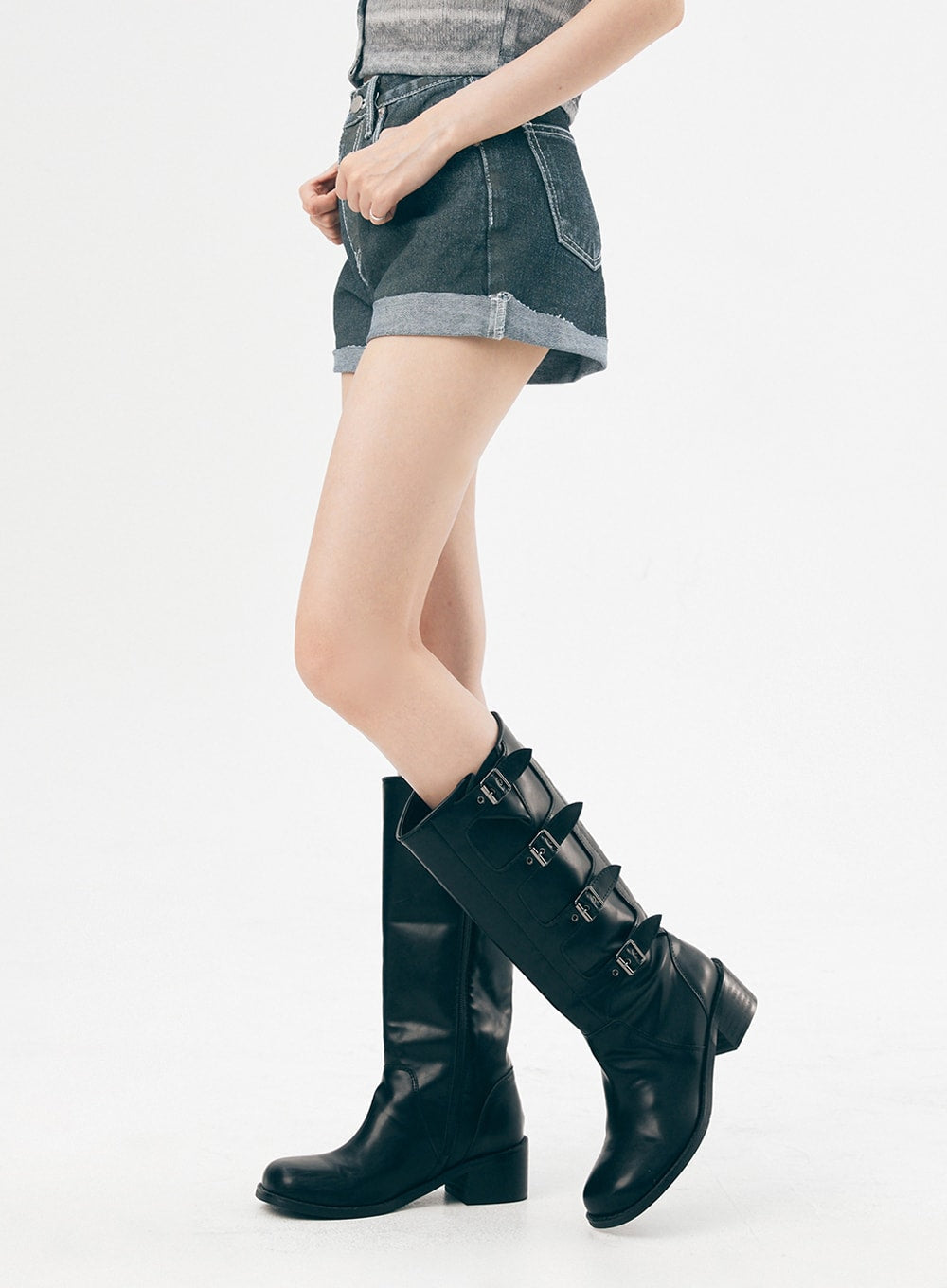 Dark Wash Denim Shorts IL307