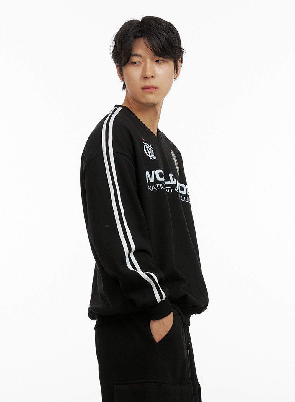 Men's Graphic V-Neck Sweatshirt (Black) IG409