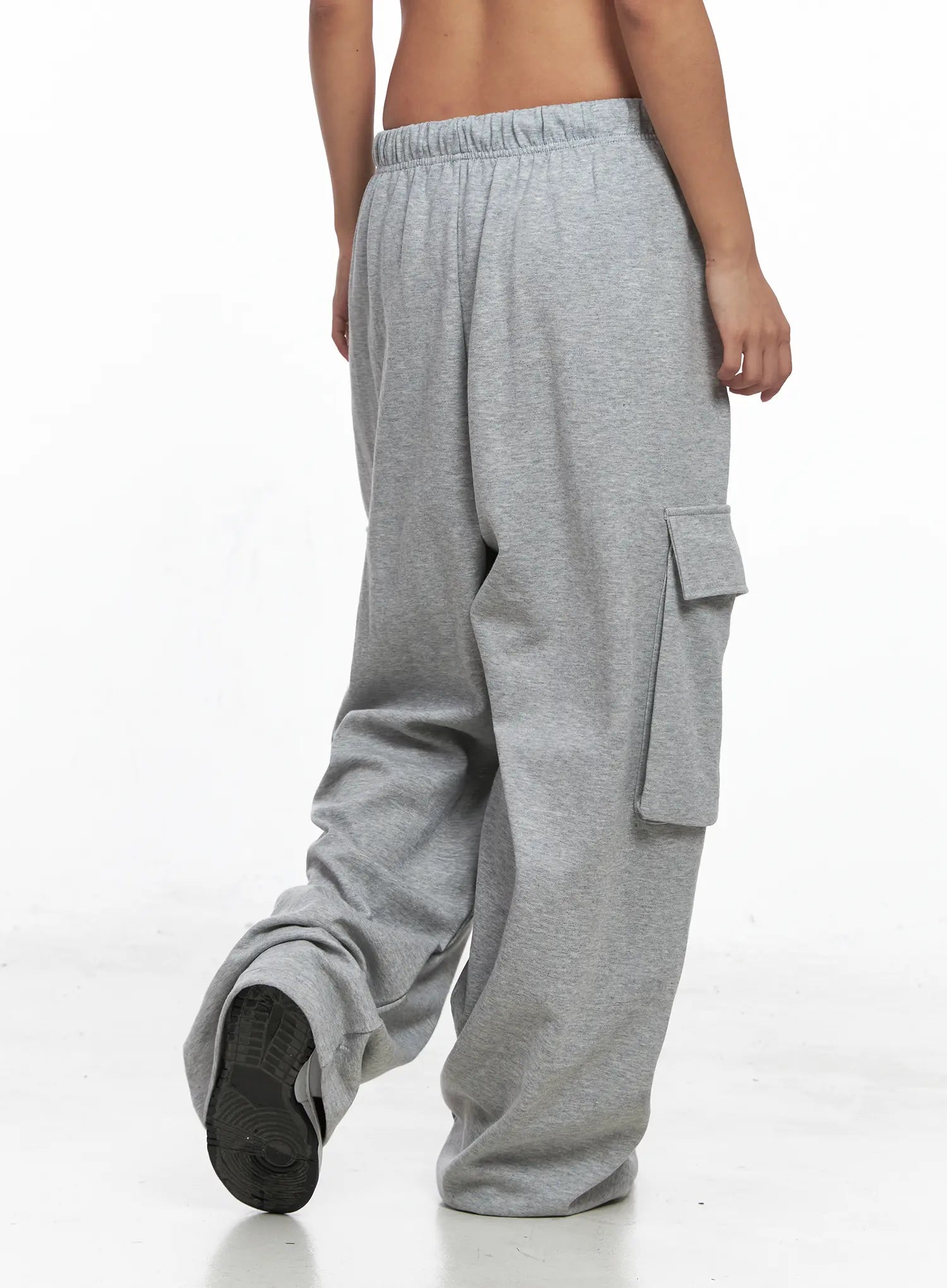 Relaxed Fit Cargo Sweatpants CO513