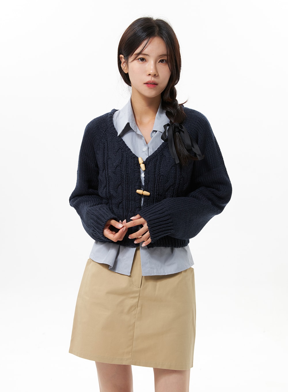 Cable Knit V-Neck Sweater OS313