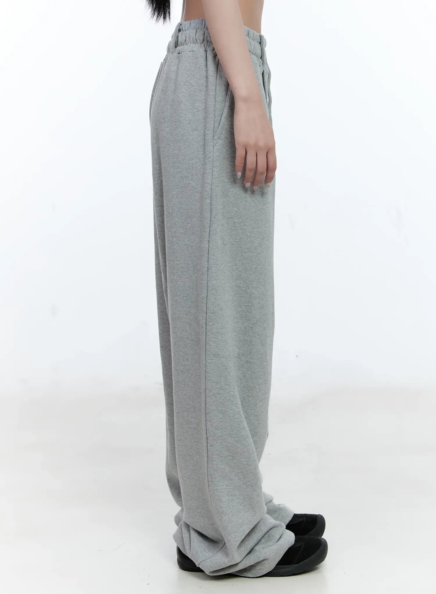 Cozy Pintuck Wide-Leg Sweatpants CG501