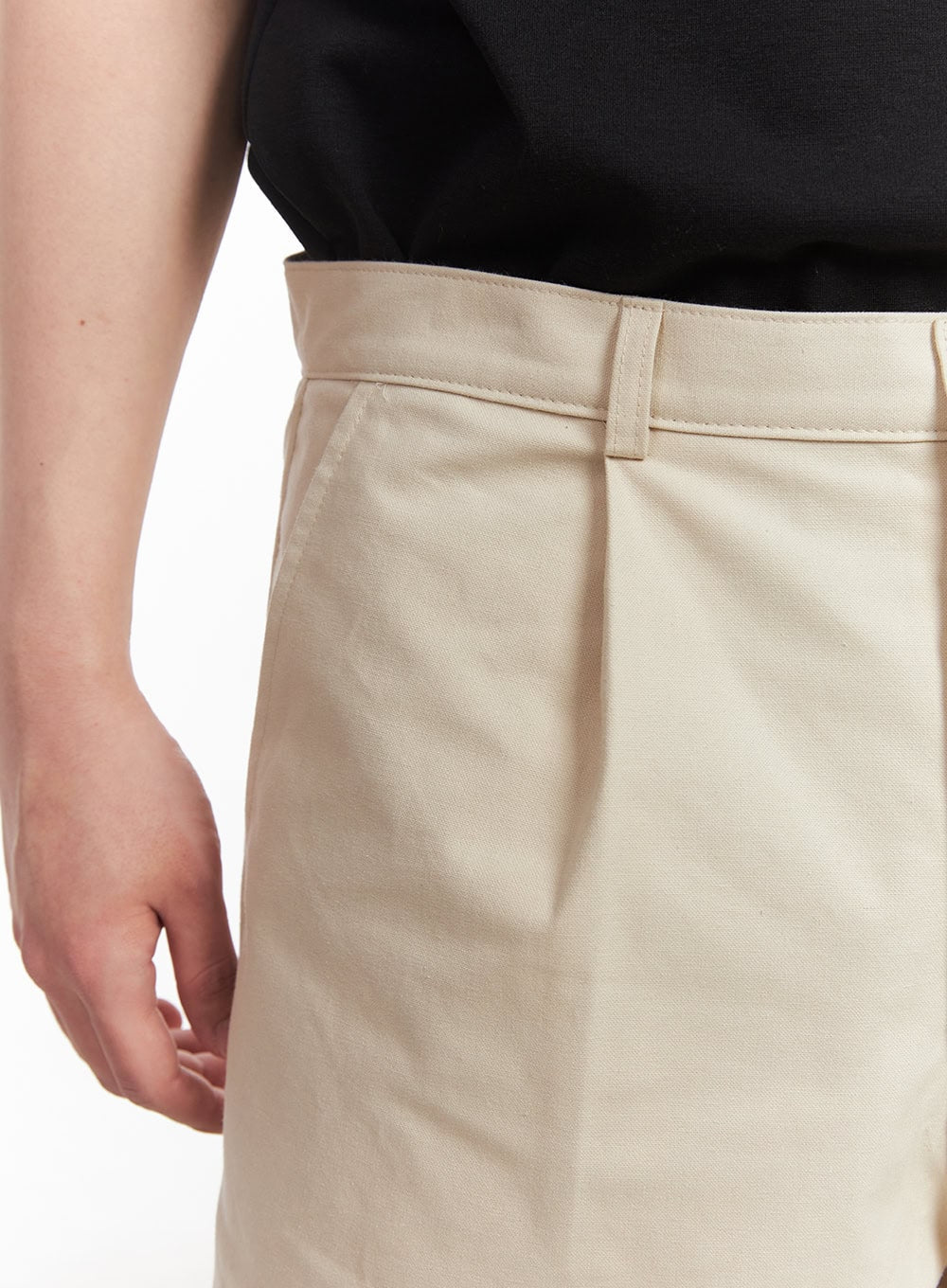 Men's Roll-Up Cotton Shorts (Light beige) IA529