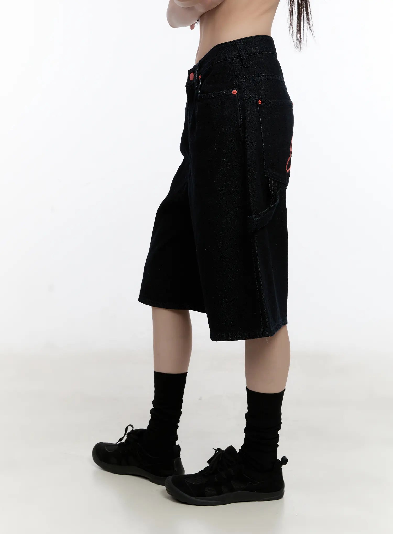 Red Text Graphic Embroidered Jorts CL504