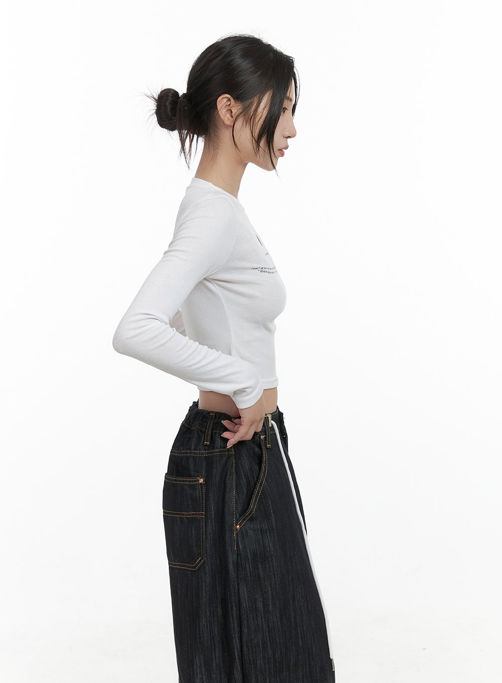 Chic Letter Print Long Sleeve Crop Top CS430