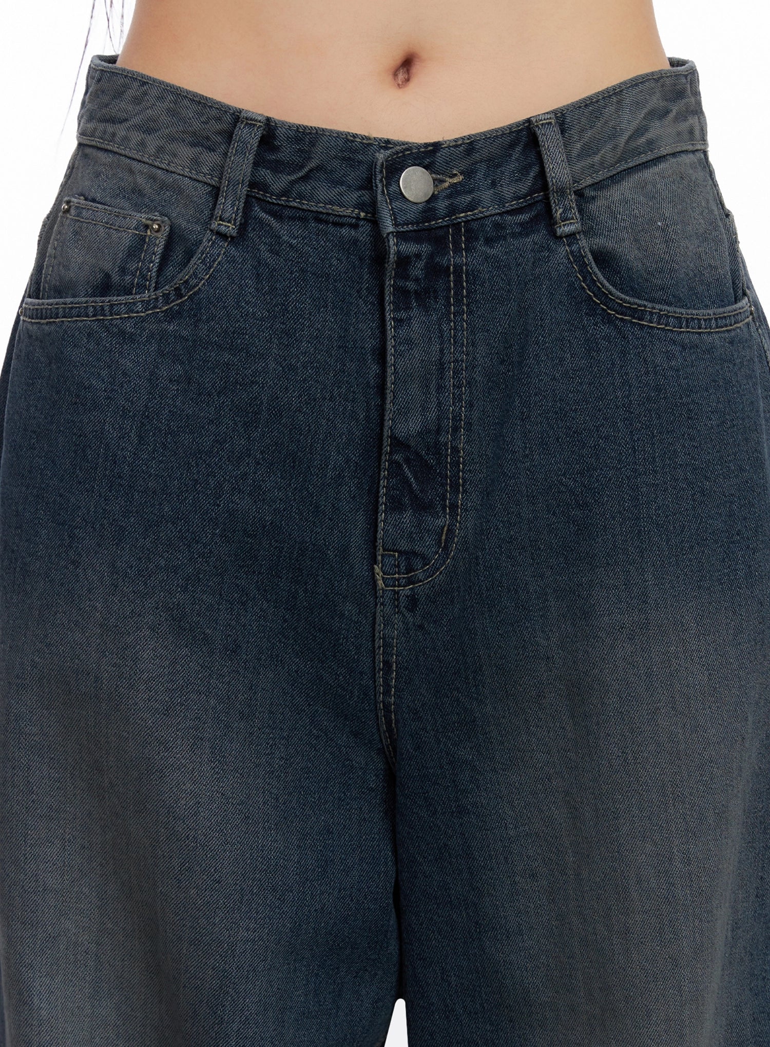 Adelyn Washed Baggy Jeans IS525