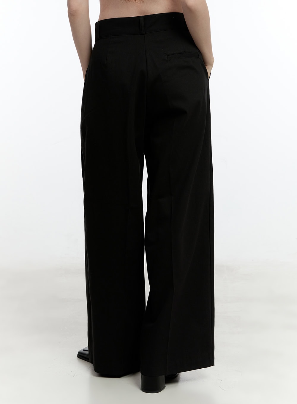 Pintuck Wide-Fit Slacks CM521