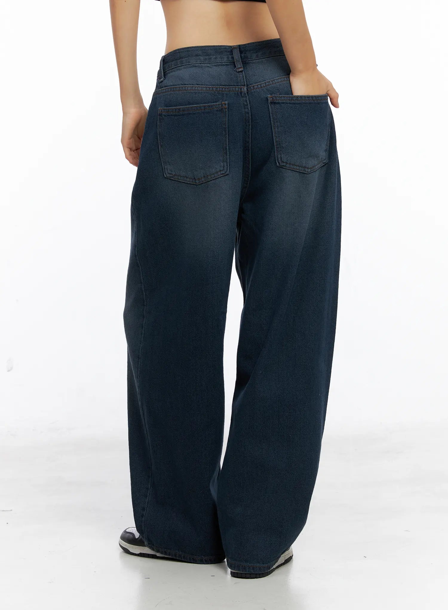 Paloma Classic Low-Rise Baggy Jeans CS511
