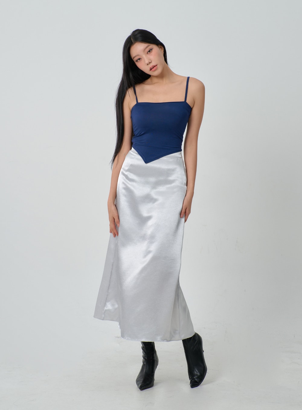 Thin Strap Cropped Top IJ320