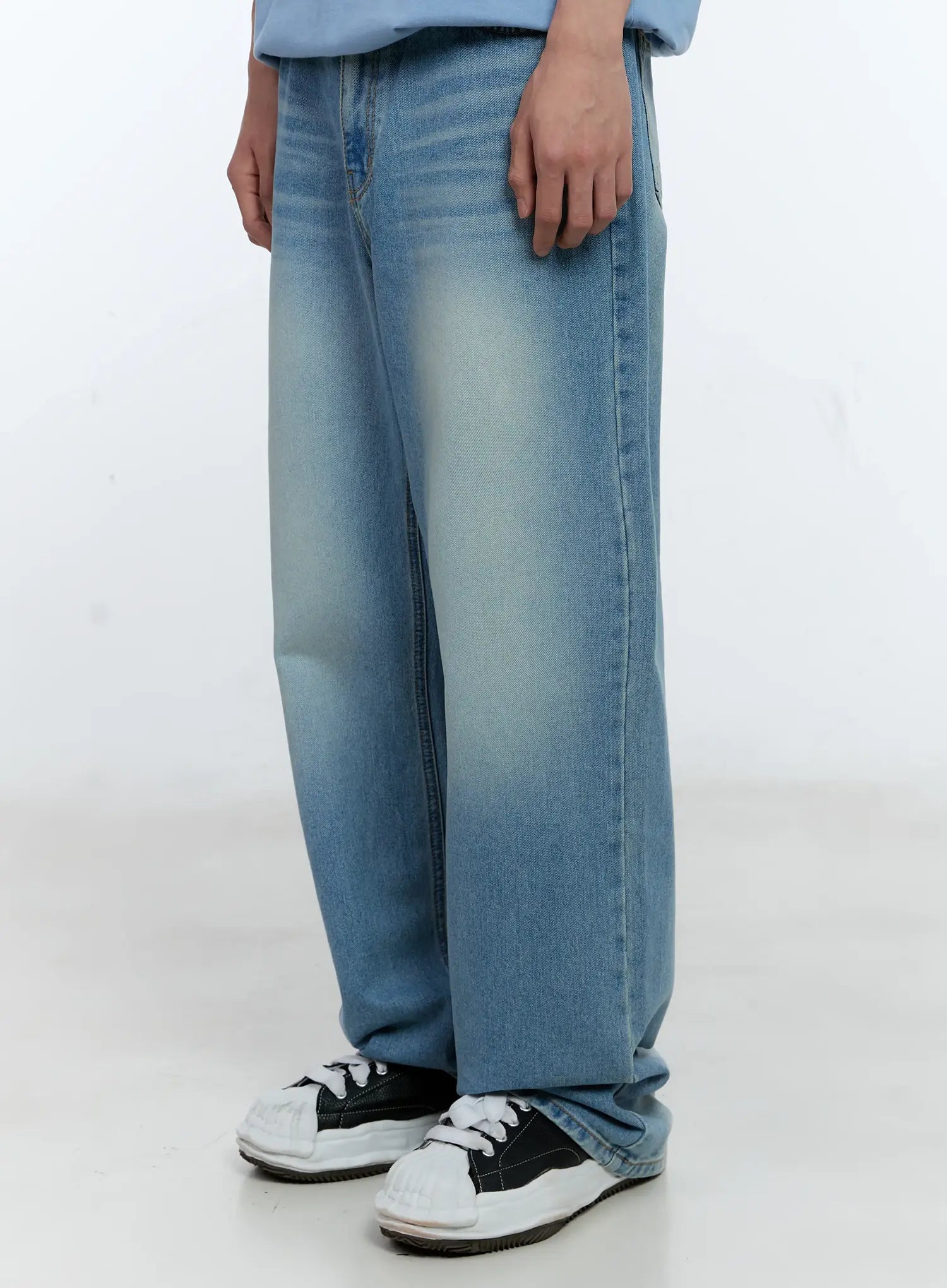 Men's Washed Wide-Leg Jeans IL529