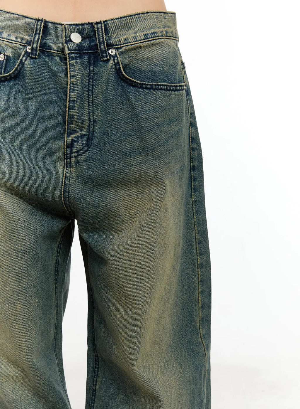 Sooyoung Baggy Vintage Wash Jeans CL531