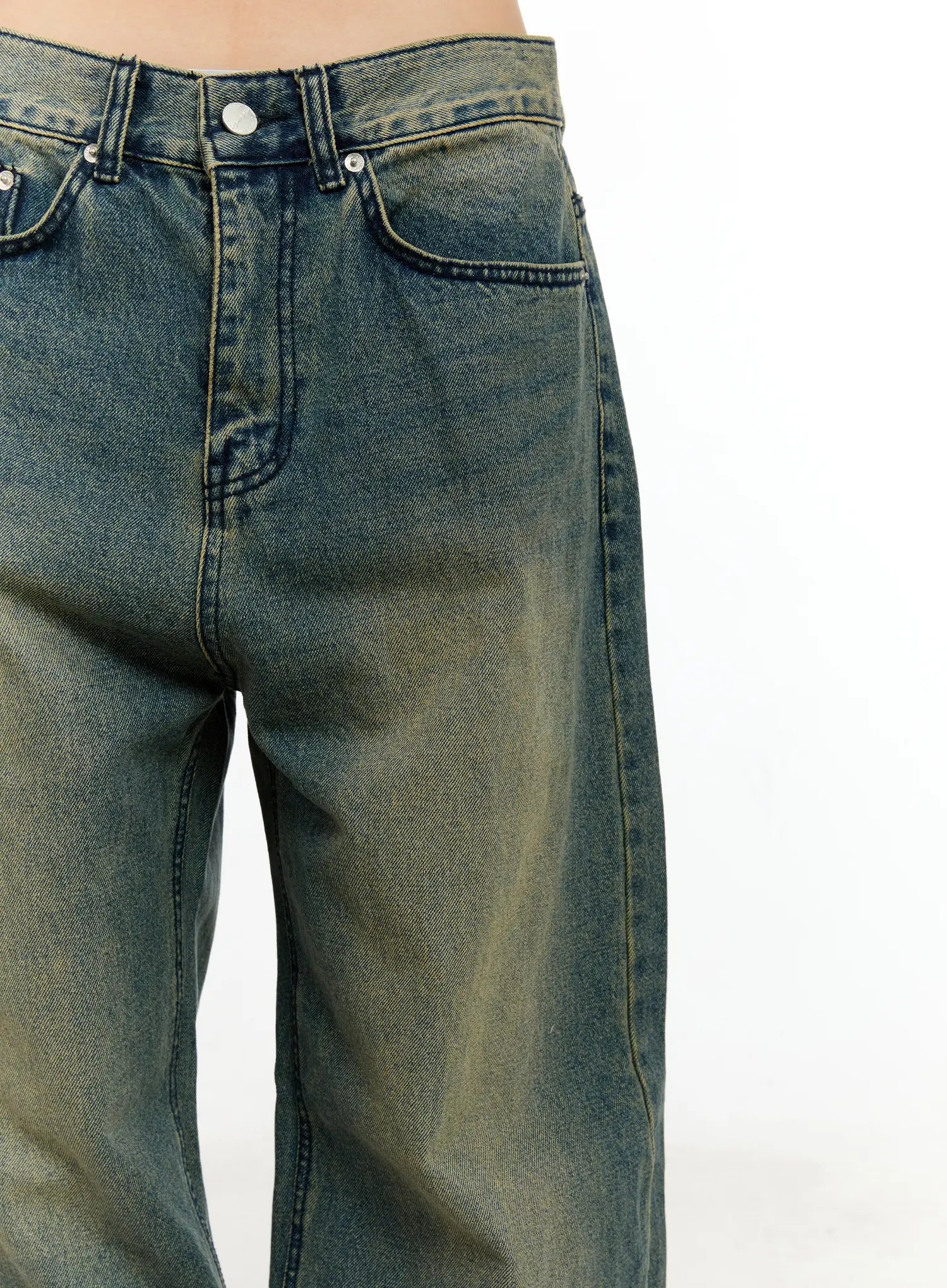 Sooyoung Baggy Vintage Wash Jeans CL531