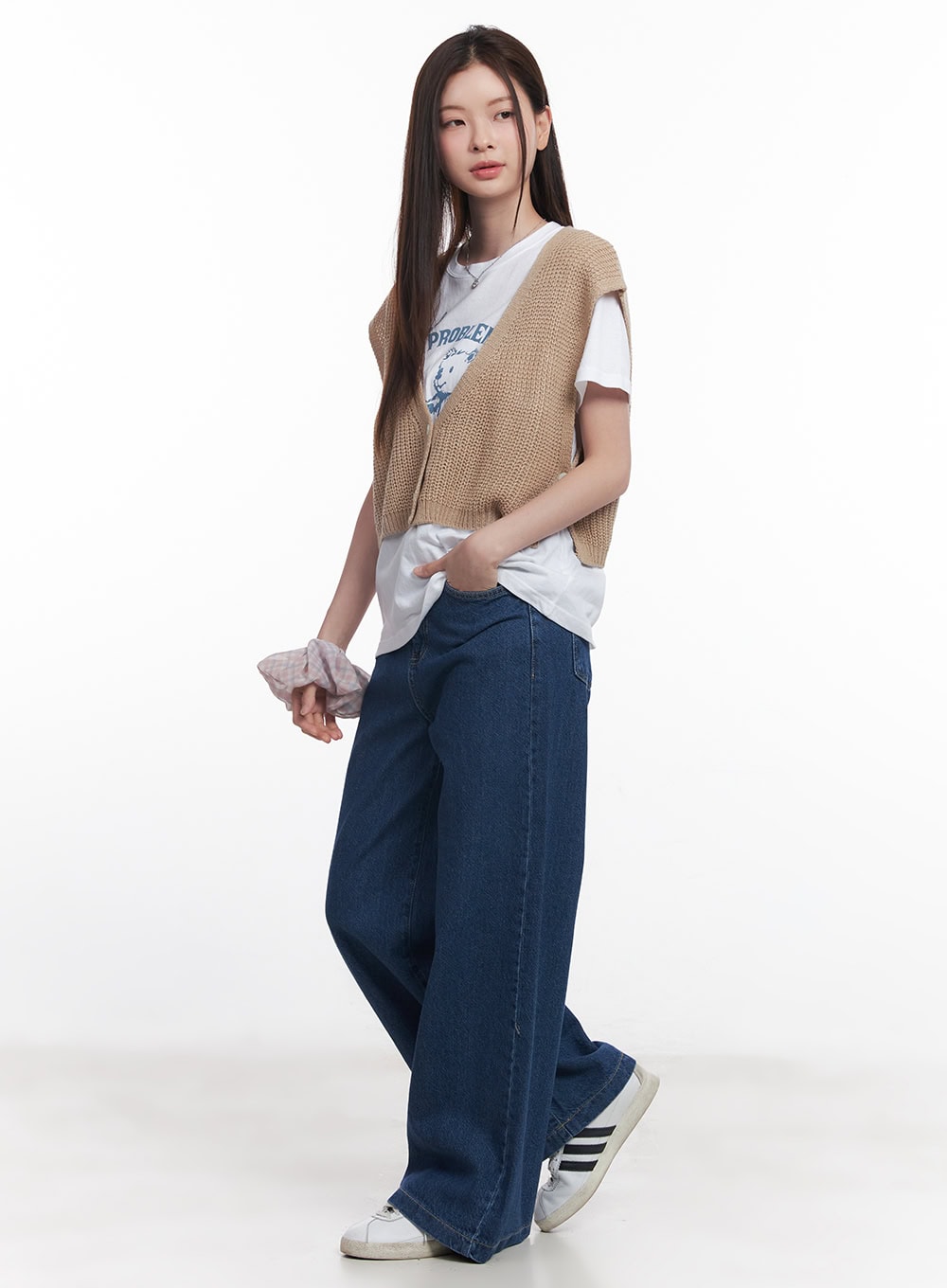 Buttoned Knit Crop Vest Top CY515