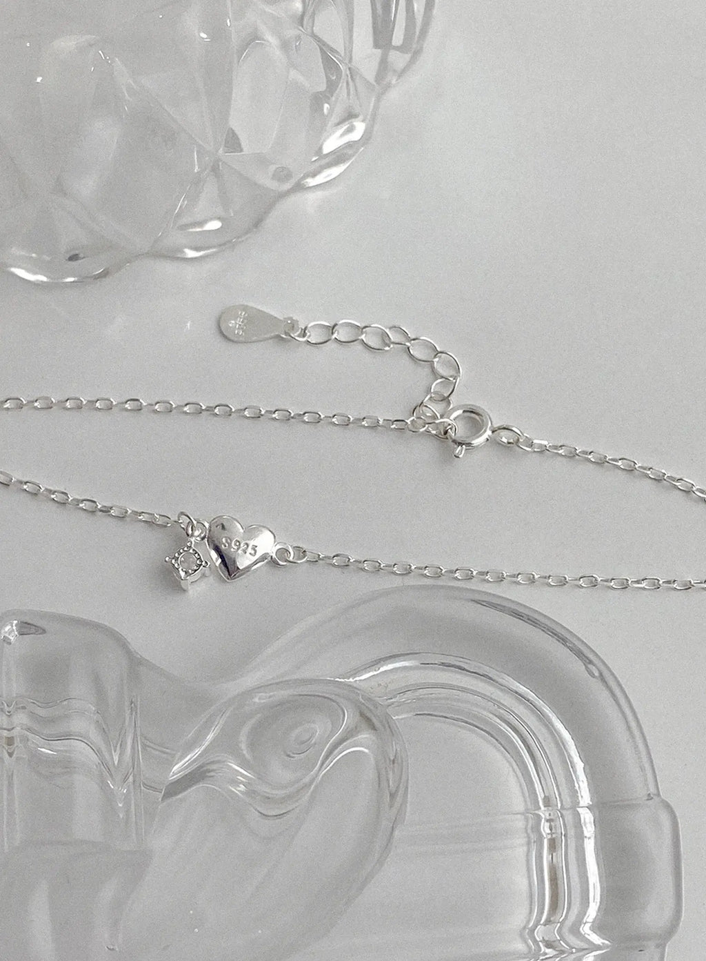 Woolf Heart Drop Line Bracelet IU506