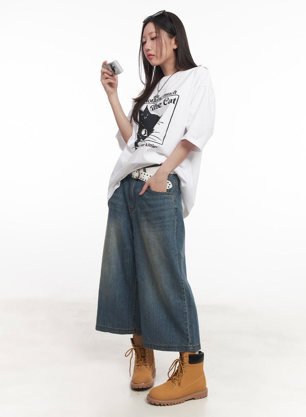 Relaxed Fit Graphic Tee CA525