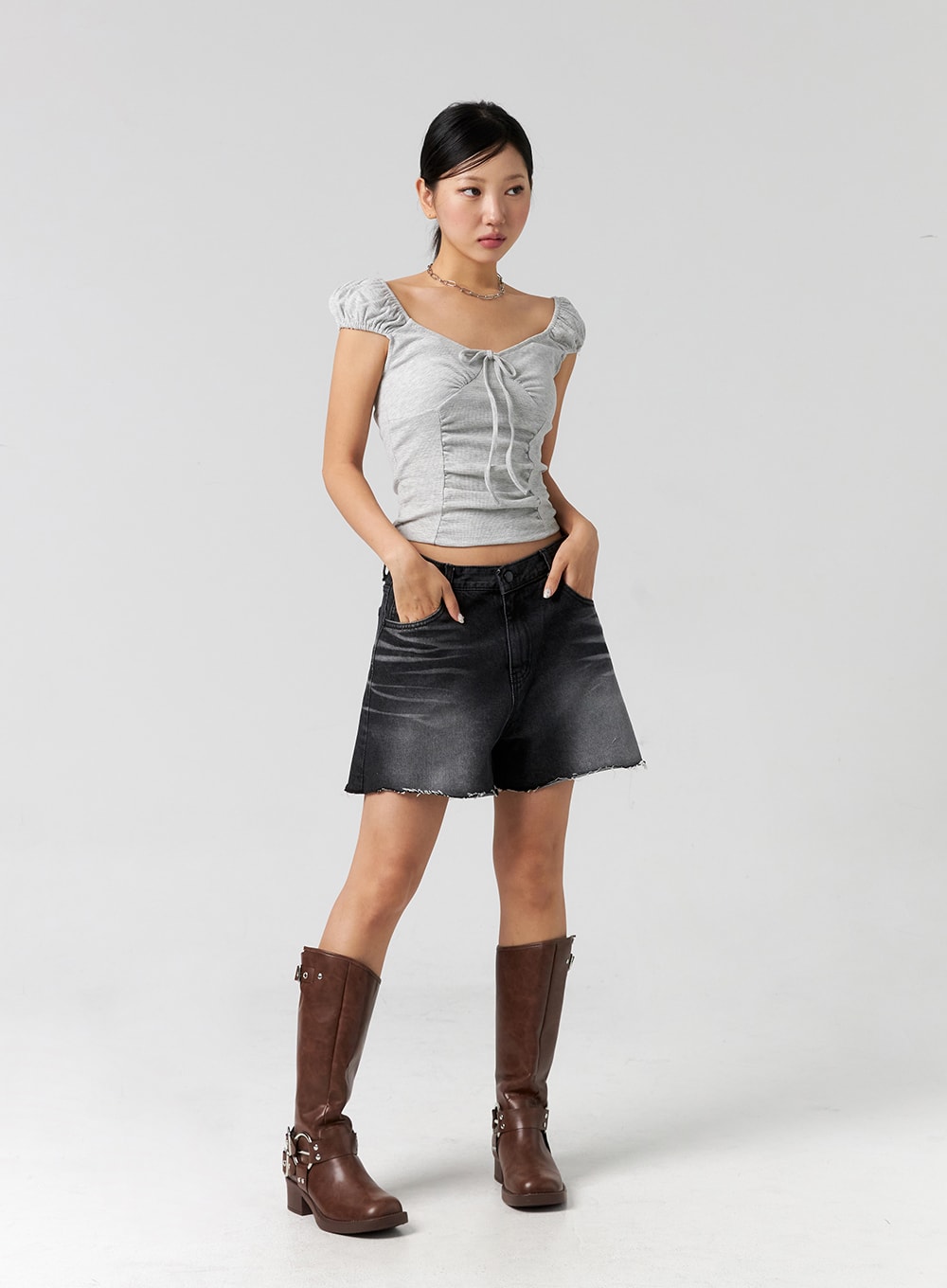 Low Rise Wide Denim Shorts CG302