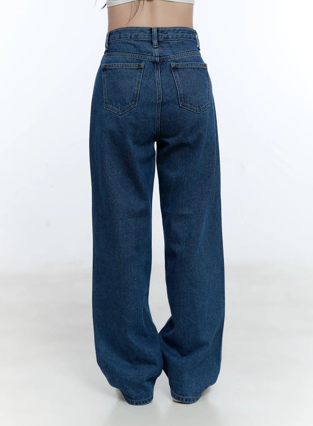 Ezra Straight-Fit Jeans CC0608