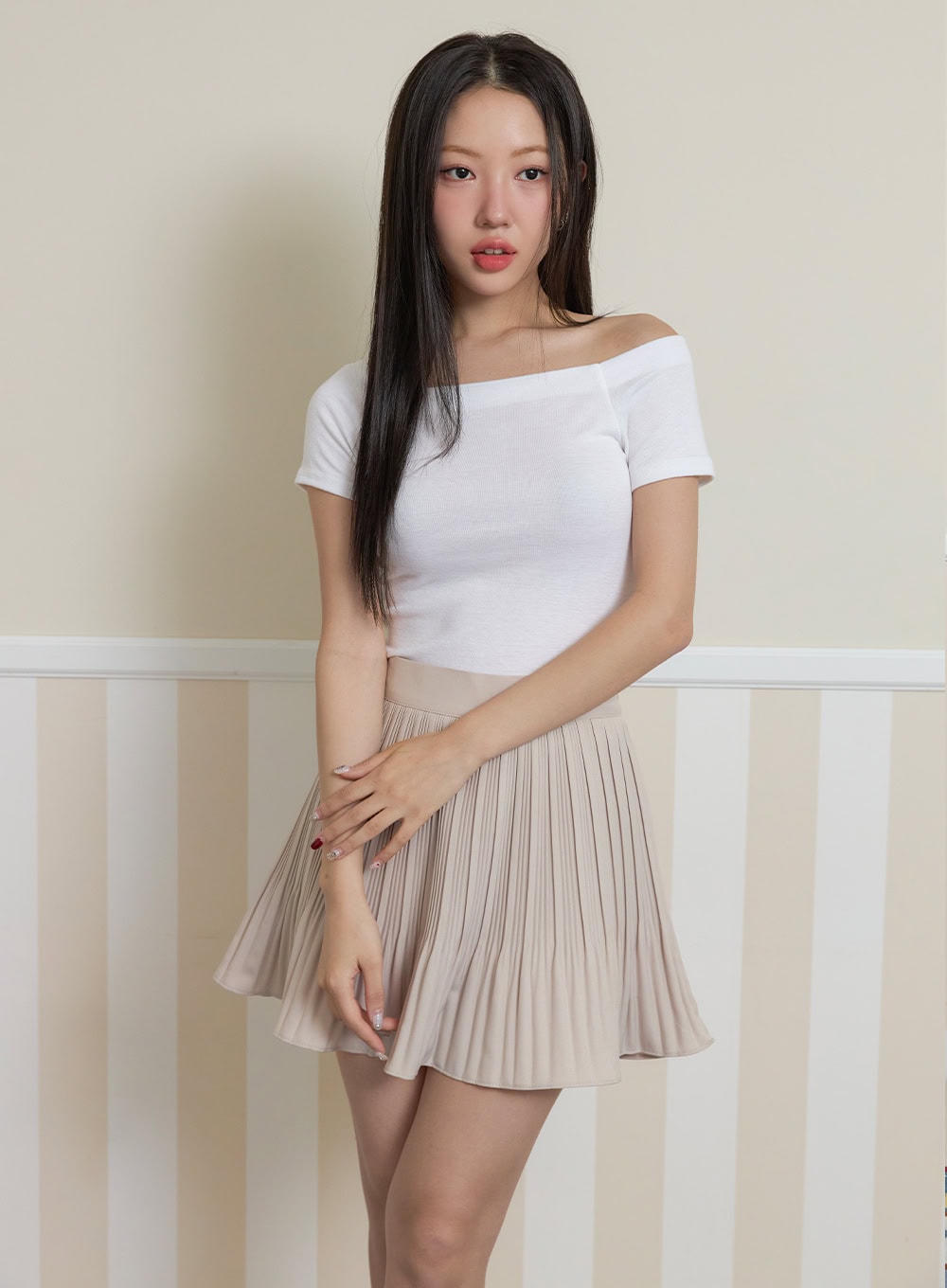 Solid Ruffle Hem Mini Skirt OY427