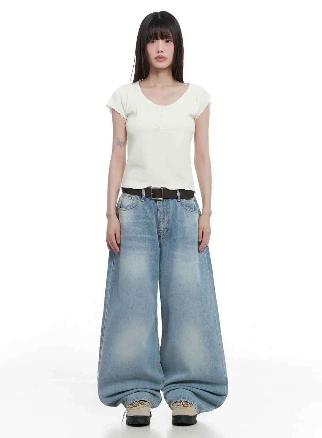 Lace Trimmed Button Short Sleeve IL531