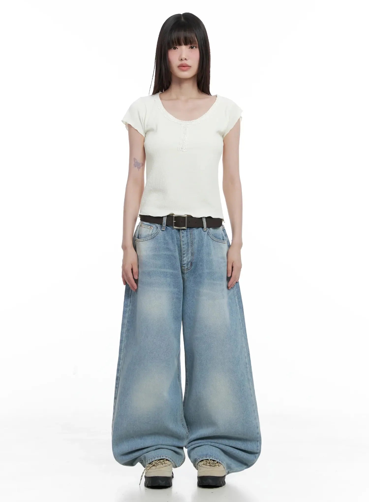 Lace Trimmed Button Short Sleeve IL531