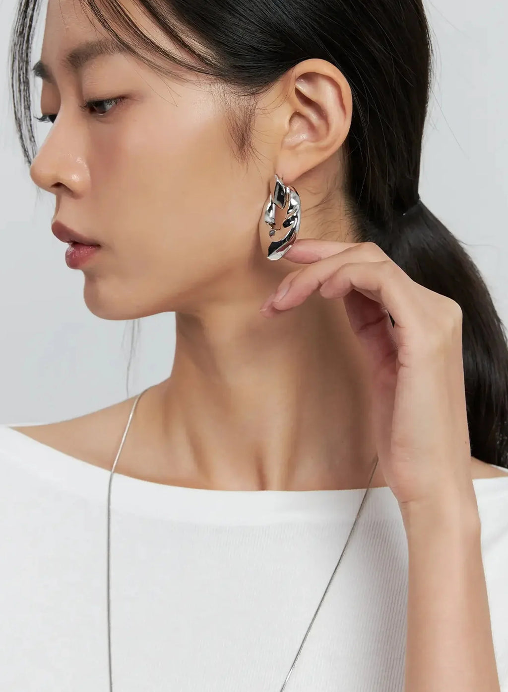 Abstract Wave Hoop Earrings IS515