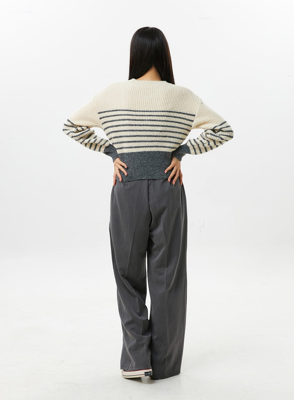 Stripe Buttoned Sweater OS306