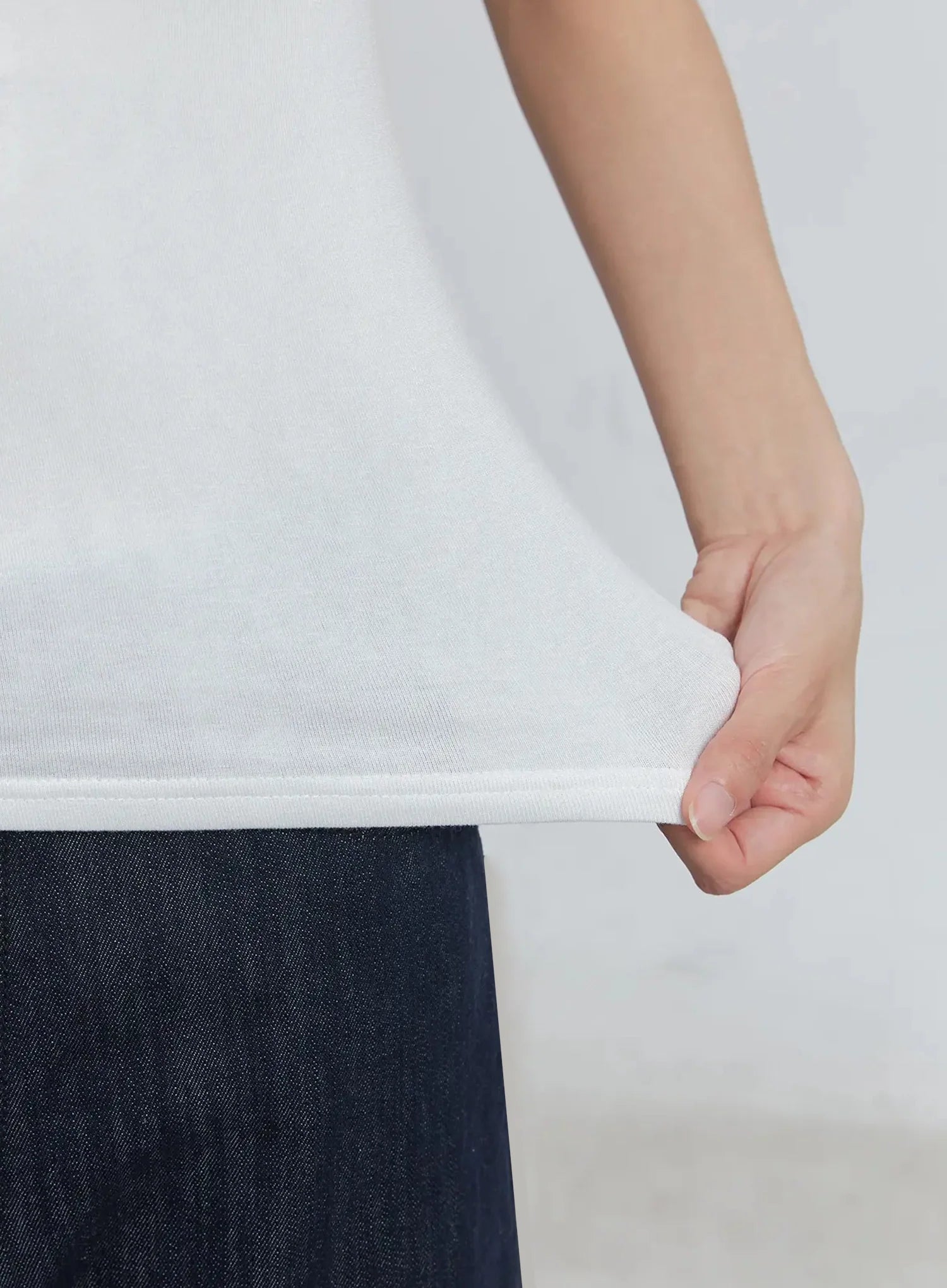 Basic Round-Neck Tank Top IU512