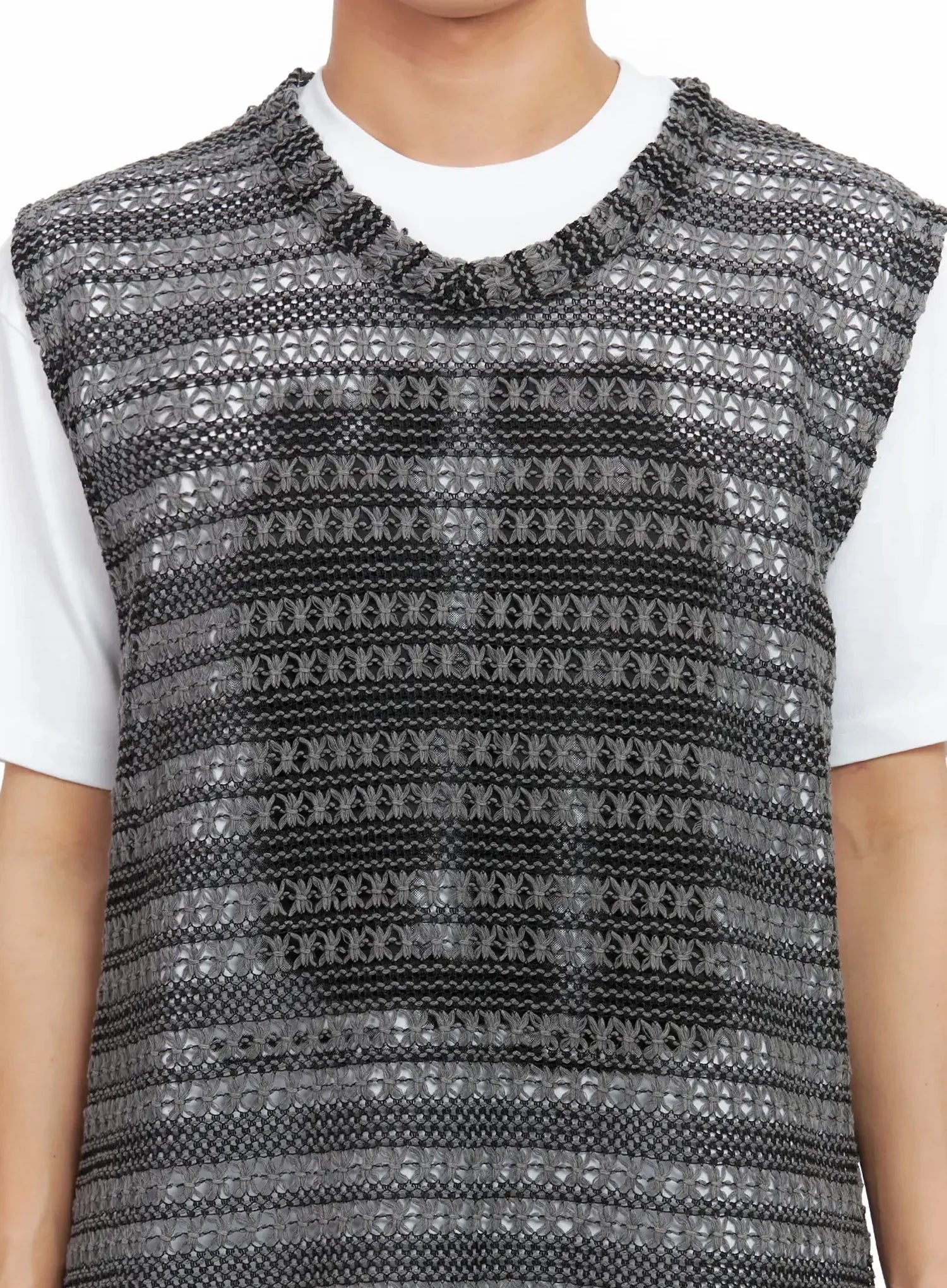 Men's Striped Knit V-Neck Vest IL516