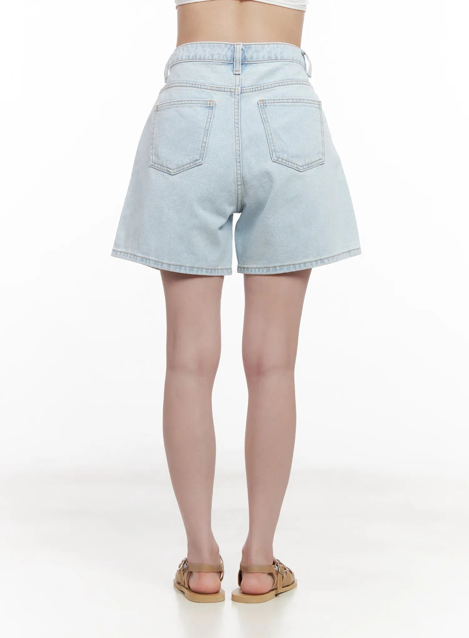 Casual Light-Wash Denim Shorts CL516