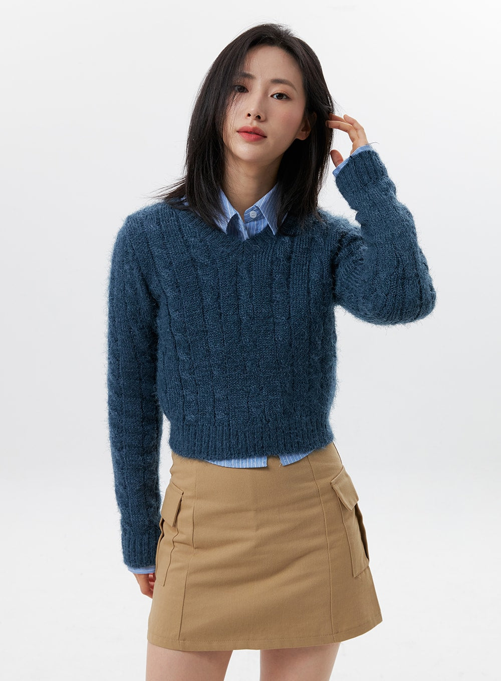Cable Knit V-Neck Sweater OG315