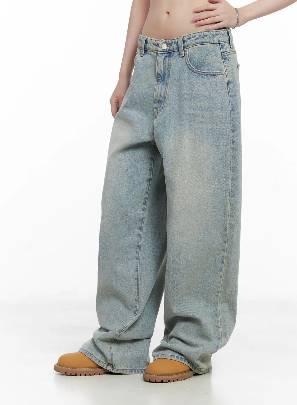 Lilly Light Wash Baggy Jeans CG519