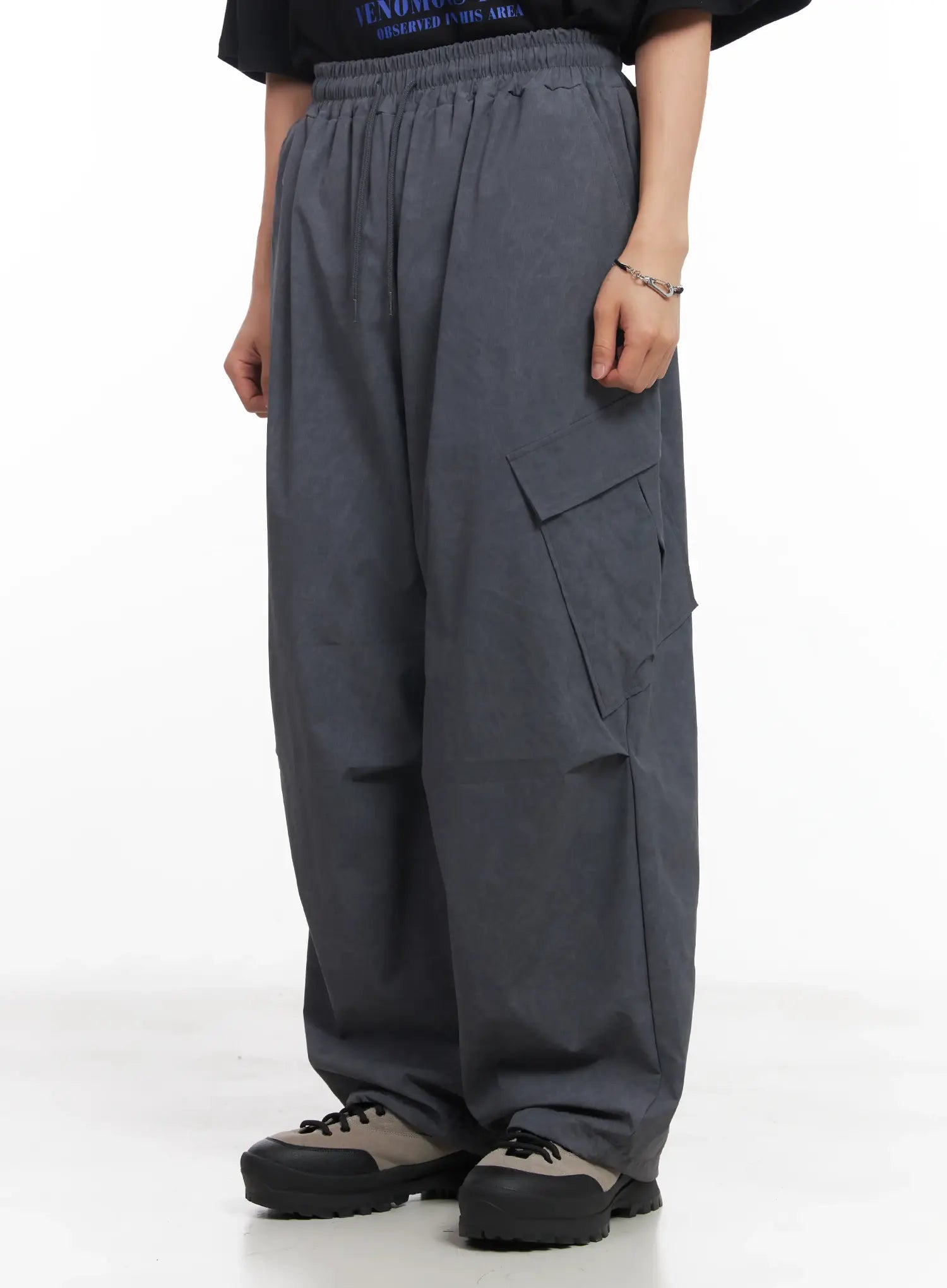 Men's Wide-Leg Cargo Pants IU519