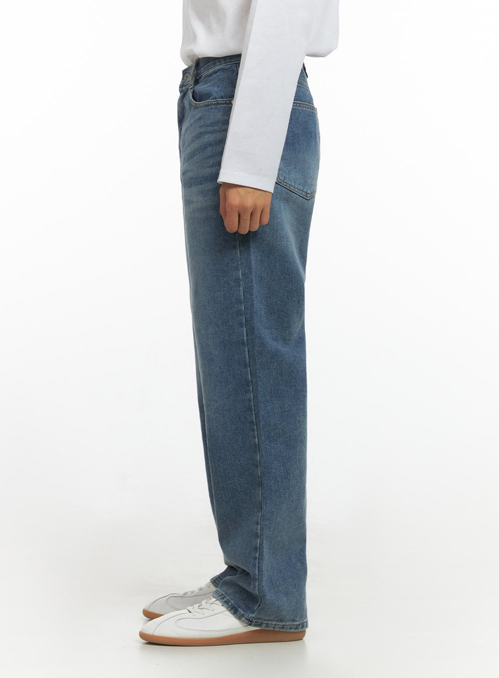 Men's Classic Washed Straight Fit Denim Jeans IO420