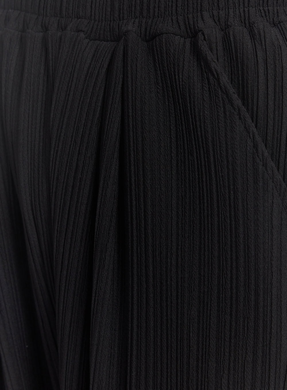 Men's Pintuck Straight-Fit Pants IY506