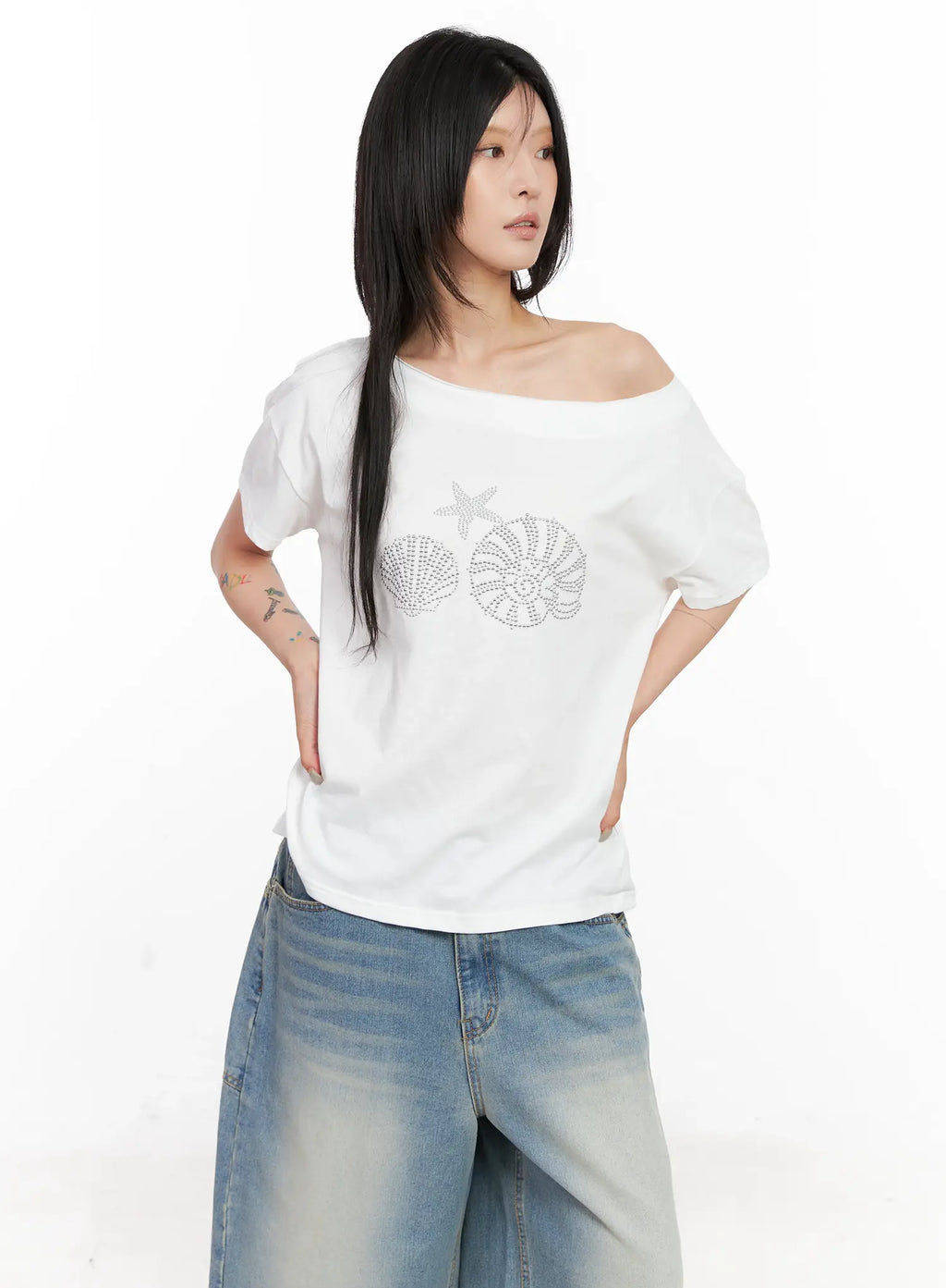 Off-Shoulder Seashell Tee CL525