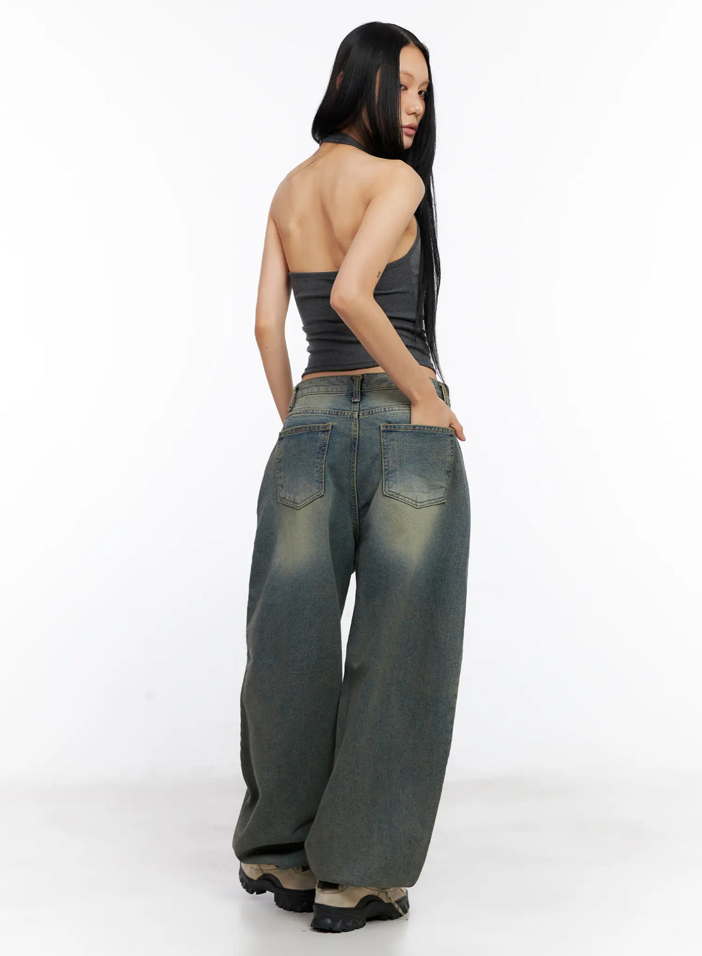 Chowon Washed Wide-Leg Denim Jeans CL530