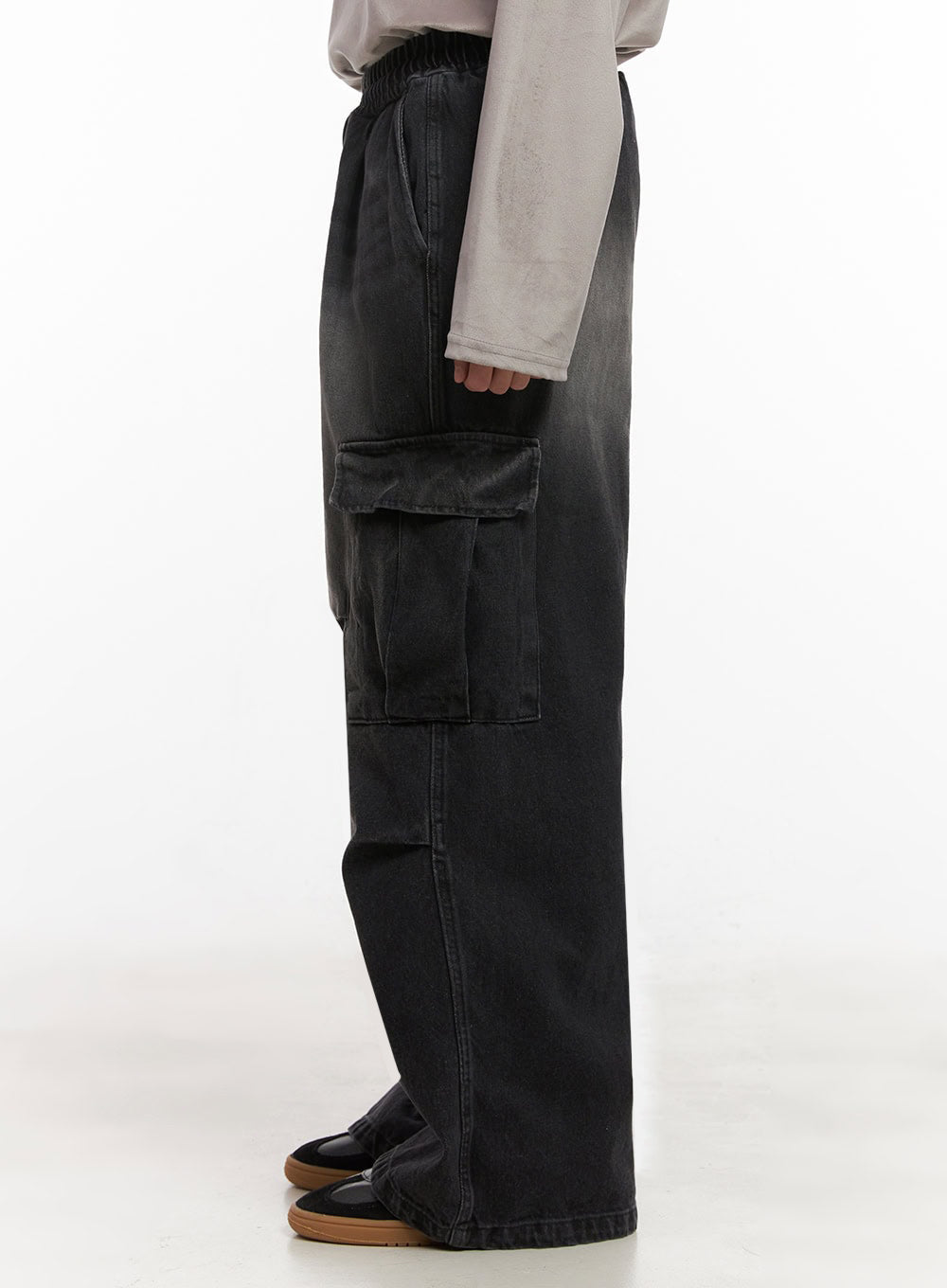 Men's Wide-Fit Denim Cargo Jeans ID427