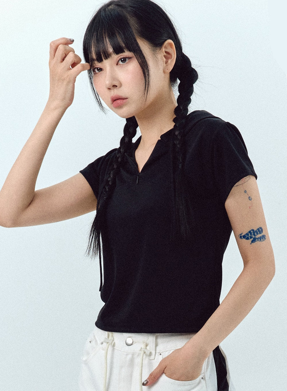 Half Zip-Up Hoodie Tee IL303