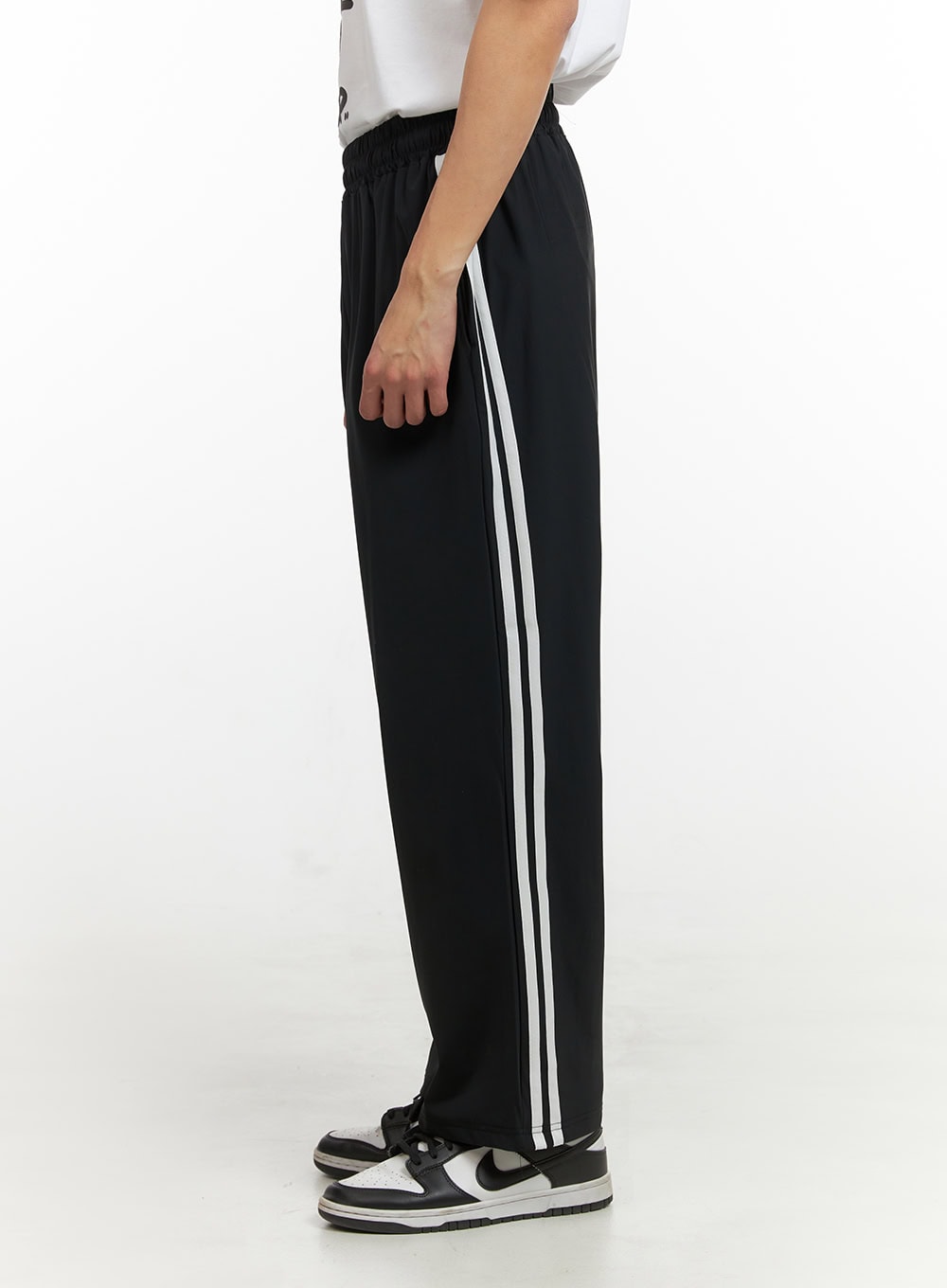 Men's Solid Trackpants IY431